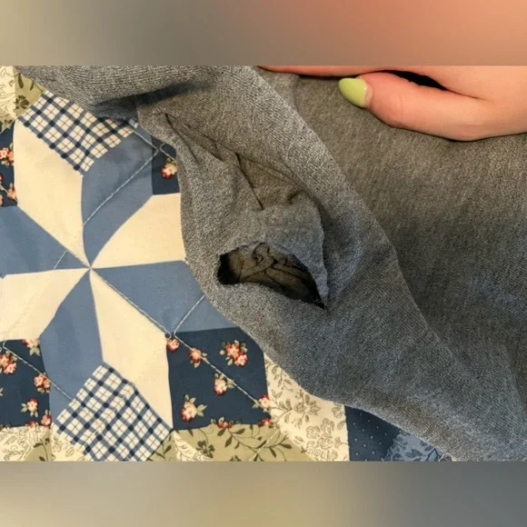 Victorias Secret Pink Grey Sweatpants - Picture 2 of 7